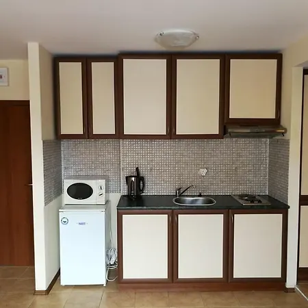 Apartment Sunny Victory Close To The Beach *